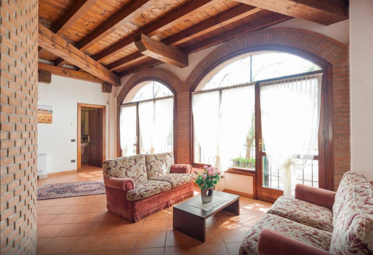Cascina Tabachera X10 Country House Sirmione Garda Lake Pozzolengo Zimmer foto
